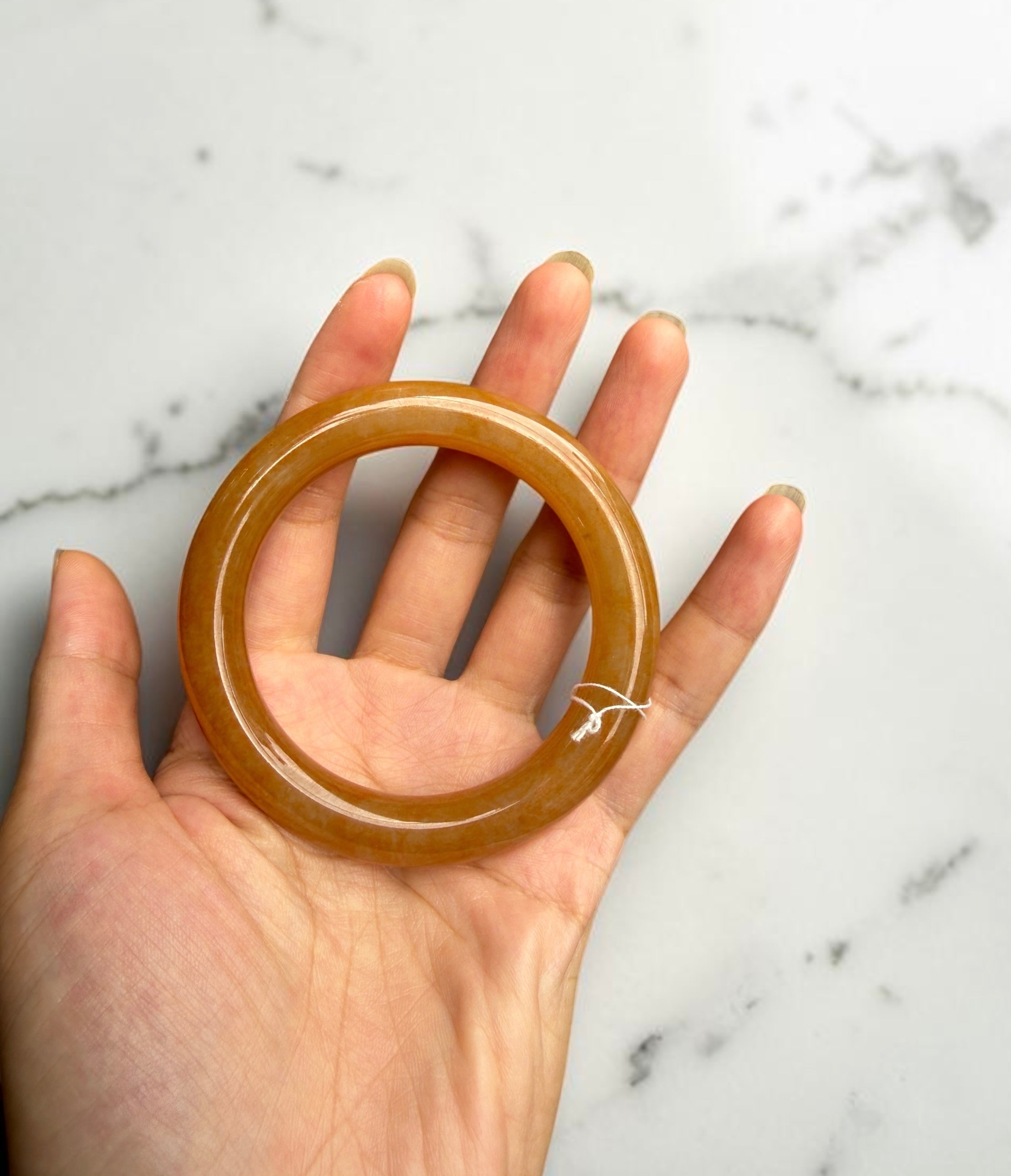 Amber Glow – Yellow Jadeite Bangle