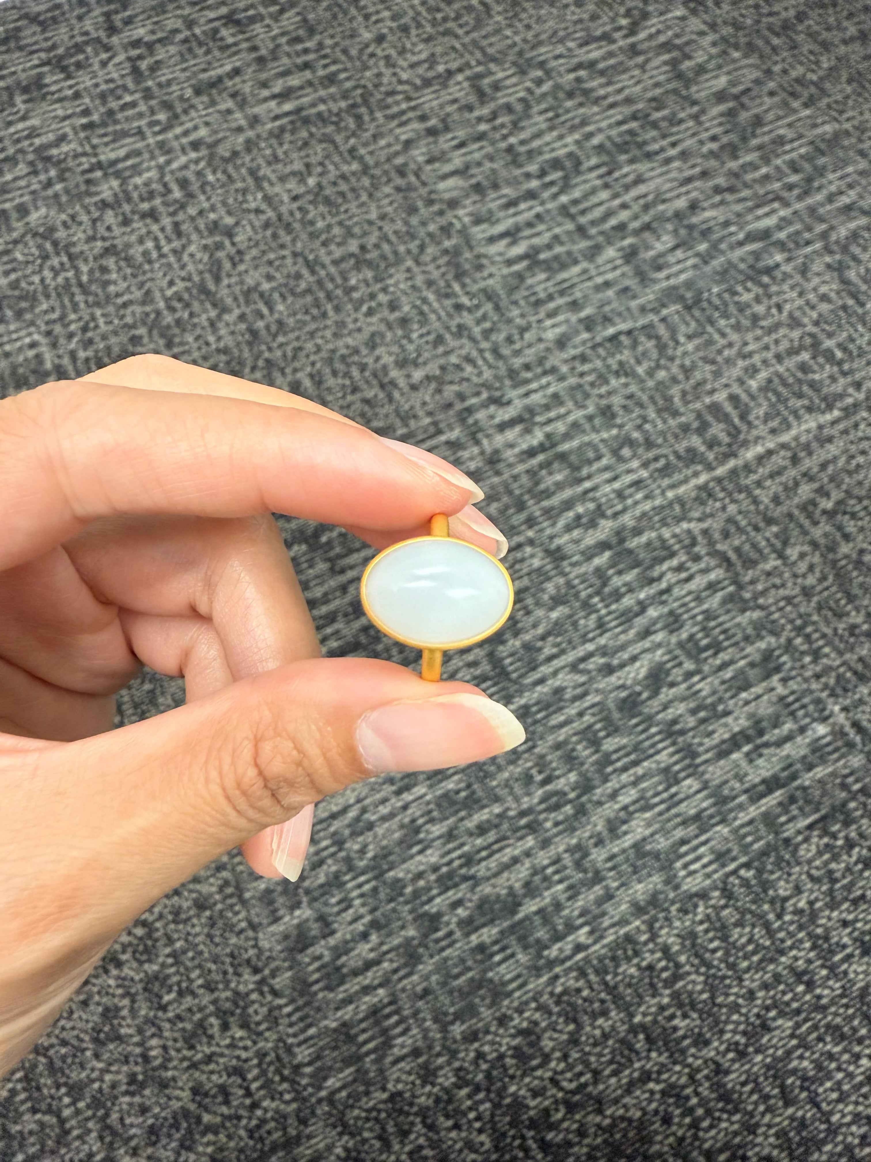 Hetian white Jade (和田玉)with 18k gold band