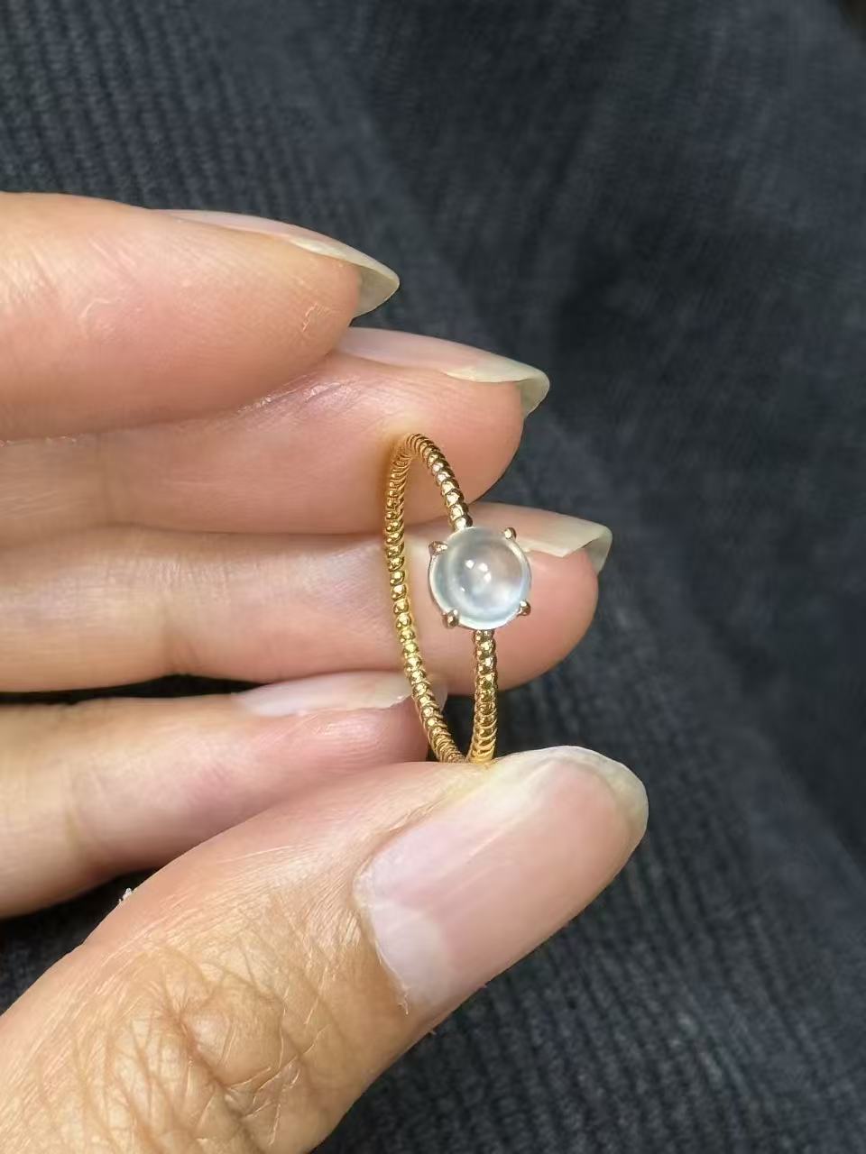 Soft Light – 18K Gold Jadeite Ring & Pendant Set