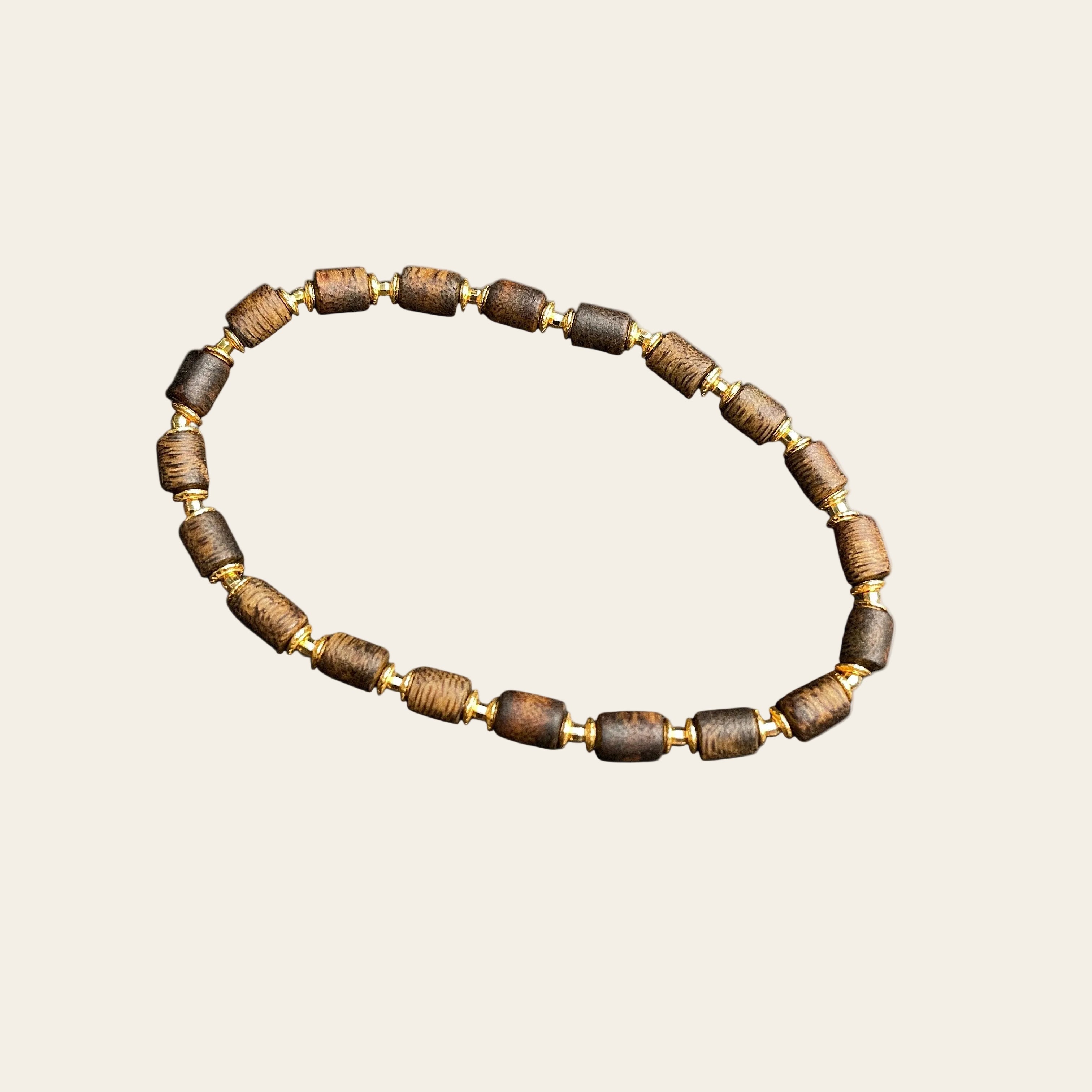 Sylvia Jewelry 沉香木桶珠手链,金色调点缀,男女皆宜,简约优雅