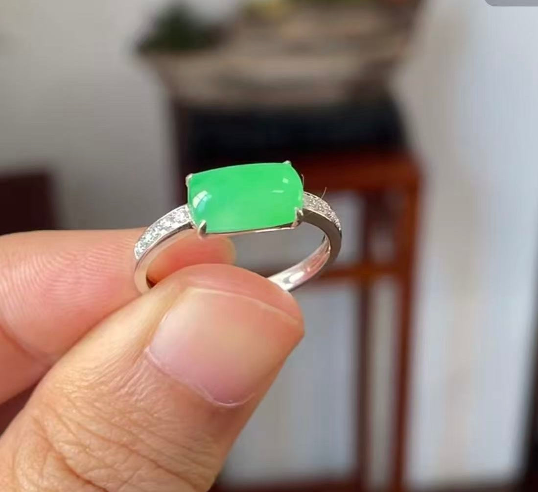 Floating Grace – 翡翠飘花手串、18kj金翡翠戒指与翡翠羊雕件 | Jadeite Bracelet, 18k Ring & Carved Jade Sheep | SylviaJewel Vancouver