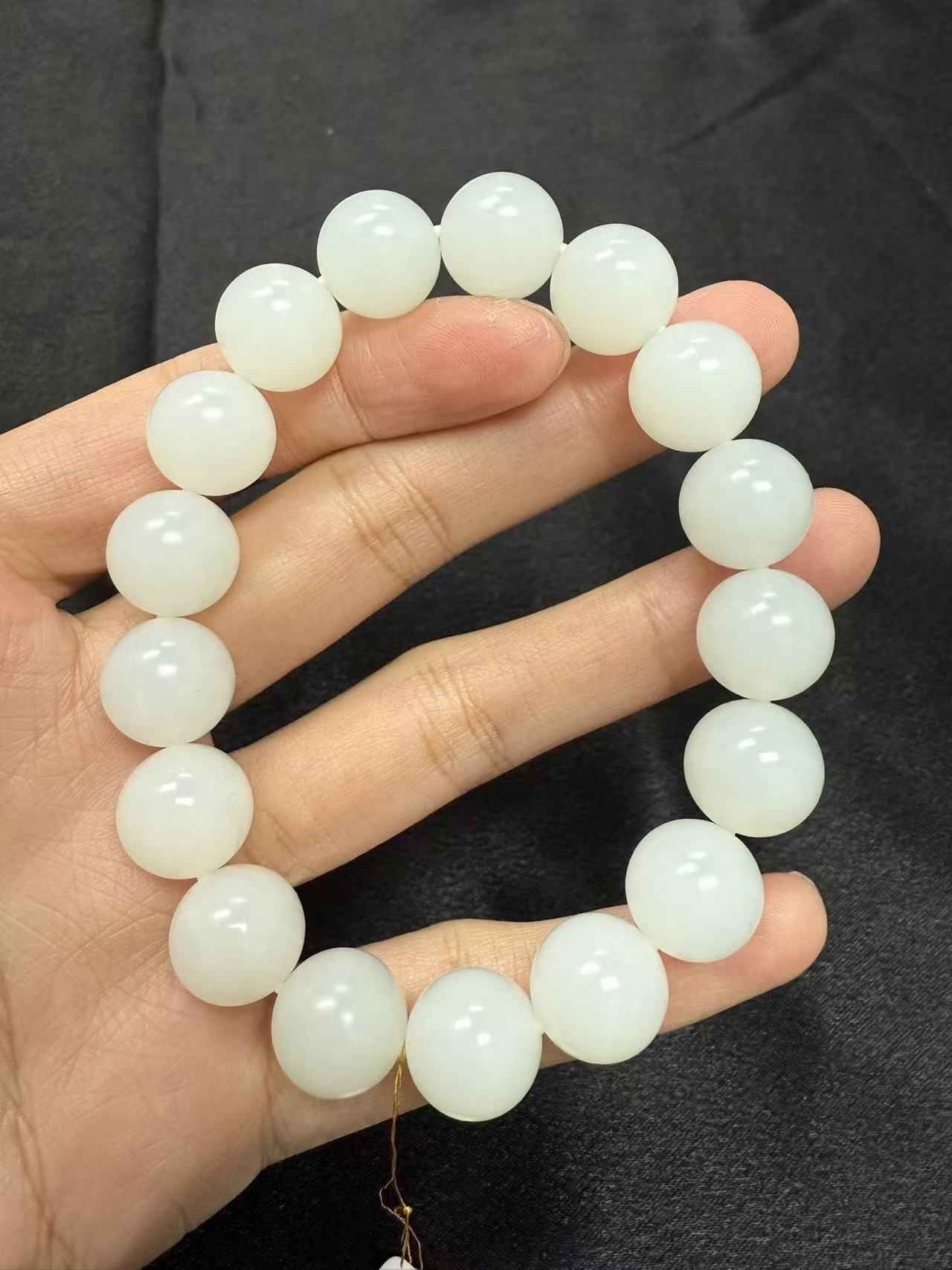 HeTian Jade bracelet(和田玉手串）
