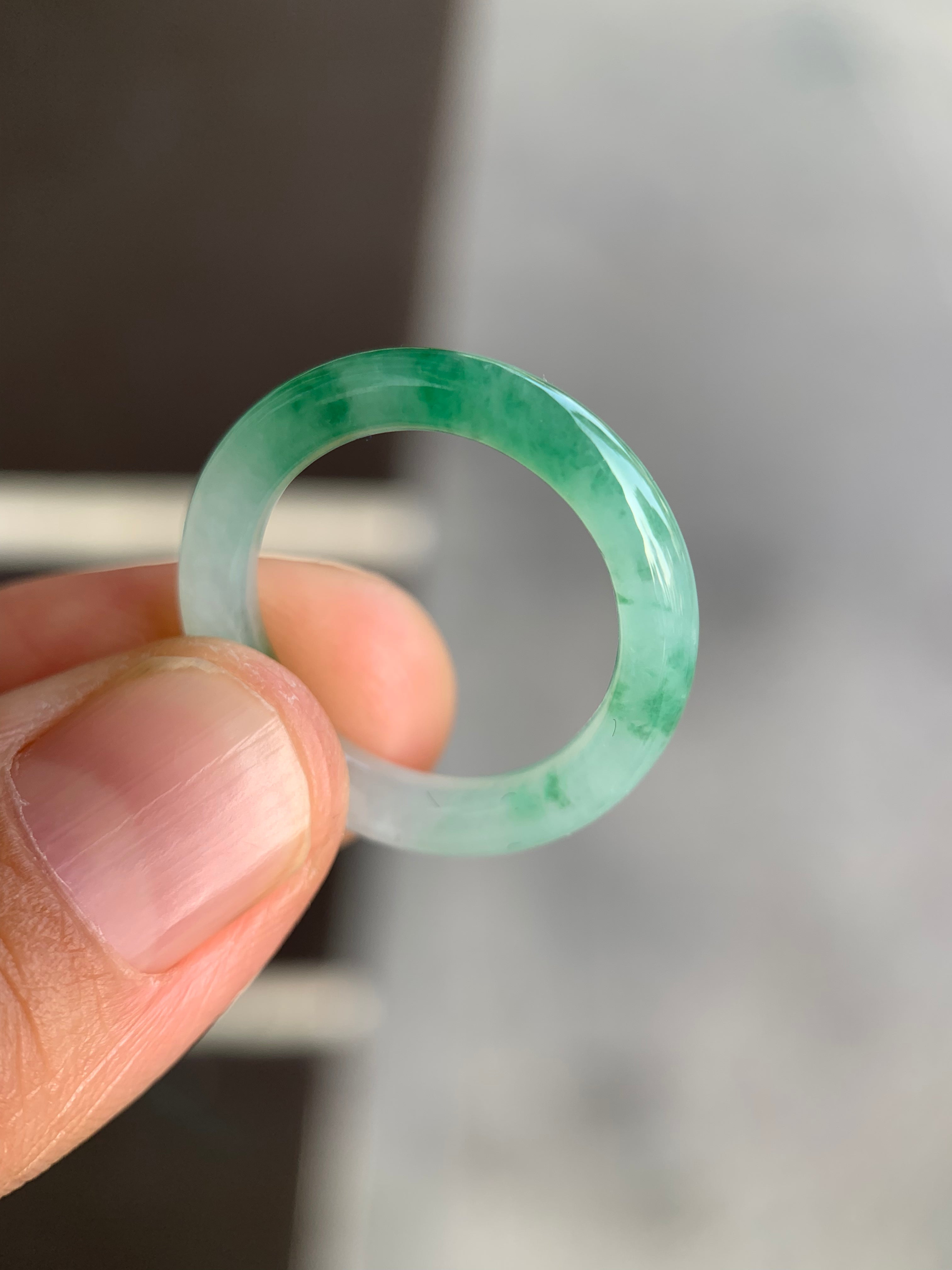 Minimal Ice Jadeite Ring – 冰种飘花翡翠戒指 | Jadeite Ring