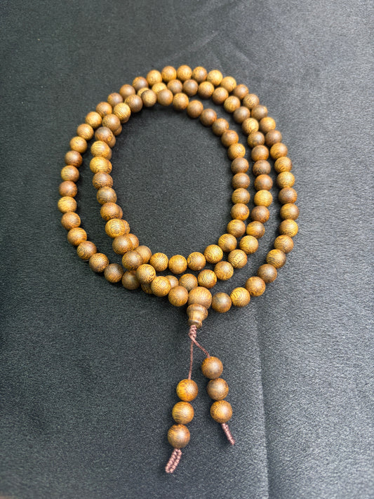 Calm Presence – 天然沉香念珠手串 | Agarwood Mala Bracelet