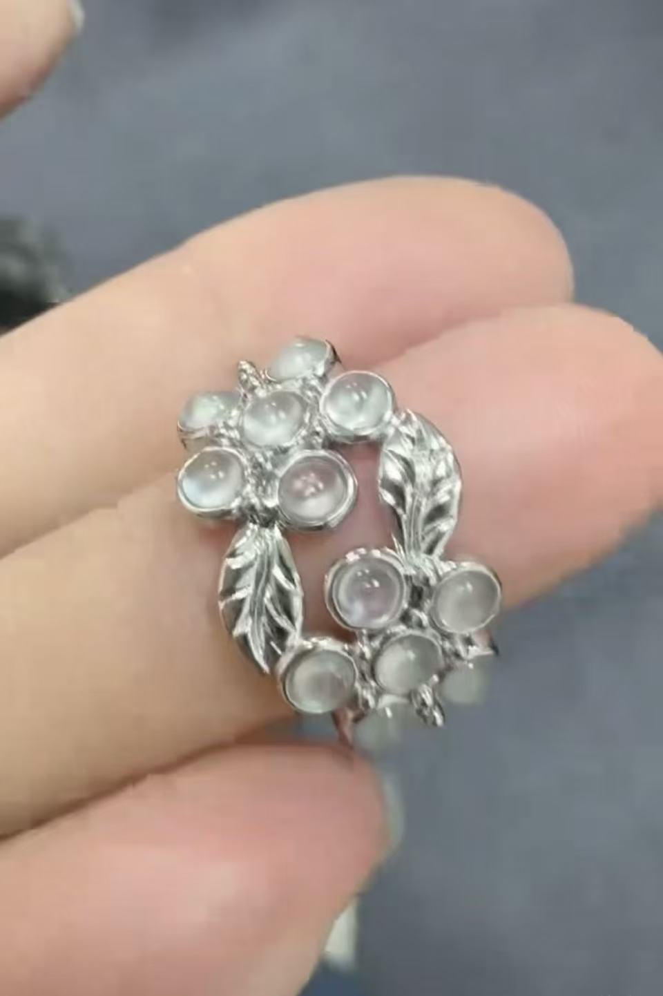 18K Gold Icy Jadeite Cabochon Ring