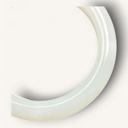 Pure Grace – 和田白玉手镯 | Hetian White Jade Bangle