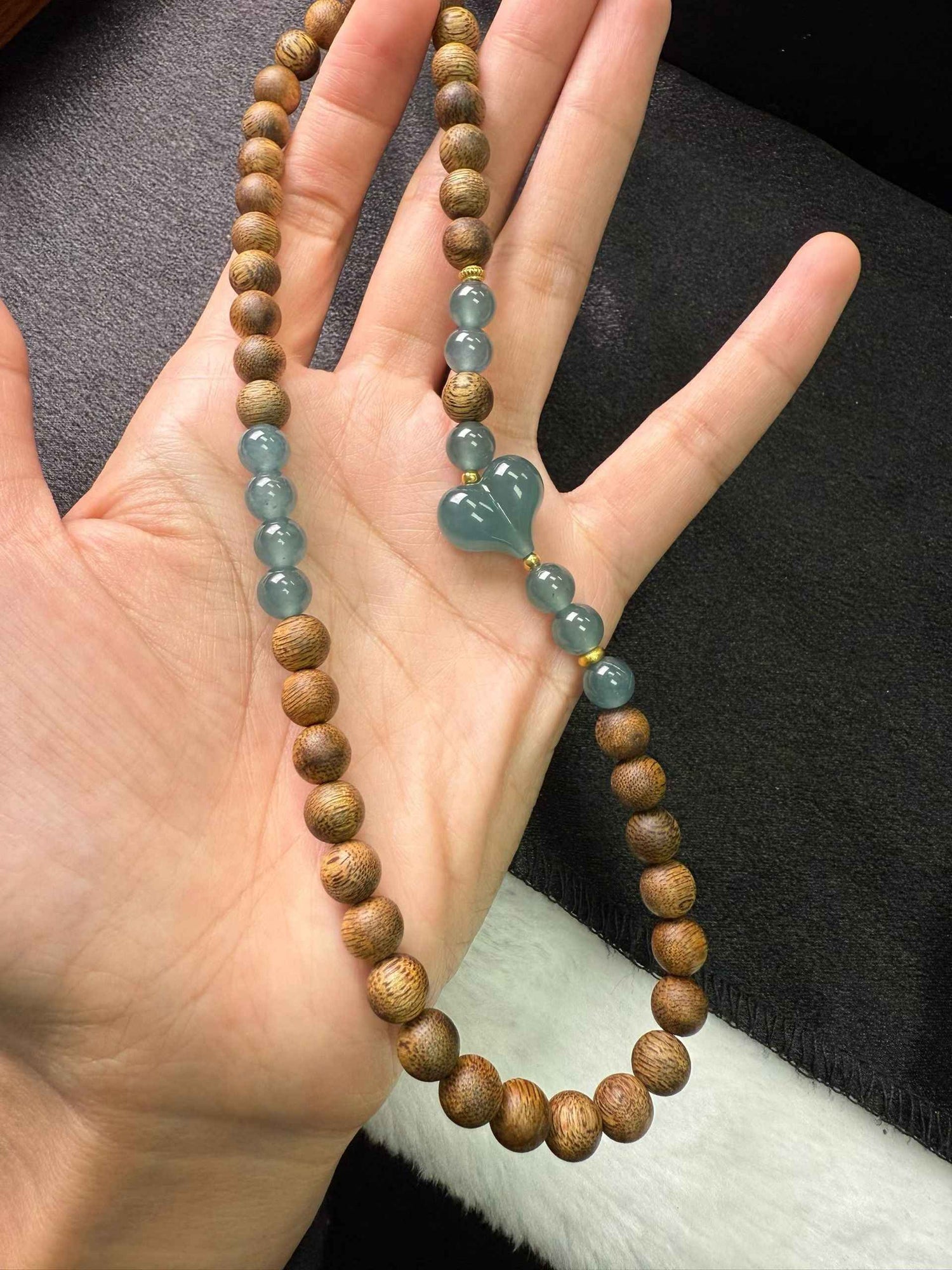 SylviaJewel Hetian jade and jadeite jewelry collection - 温哥华翡翠和田玉手串系列