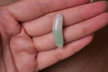 Happiness Gourd Design: Hand-Carved Natural Jadeite Pendant