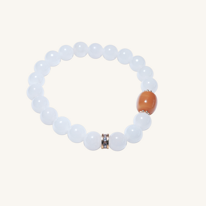 Golden Harmony – White Jade Bracelet with Natural Amber Center Bead