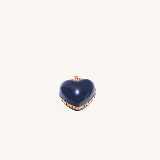 Deep Ink Hetian Jade（深墨色和田玉）Heart Pendant with 18K Gold Mount
