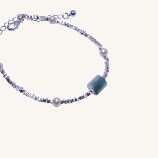 Daily Clarity – Jadeite（翡翠）Cylinder & Pearl Beaded Bracelet
