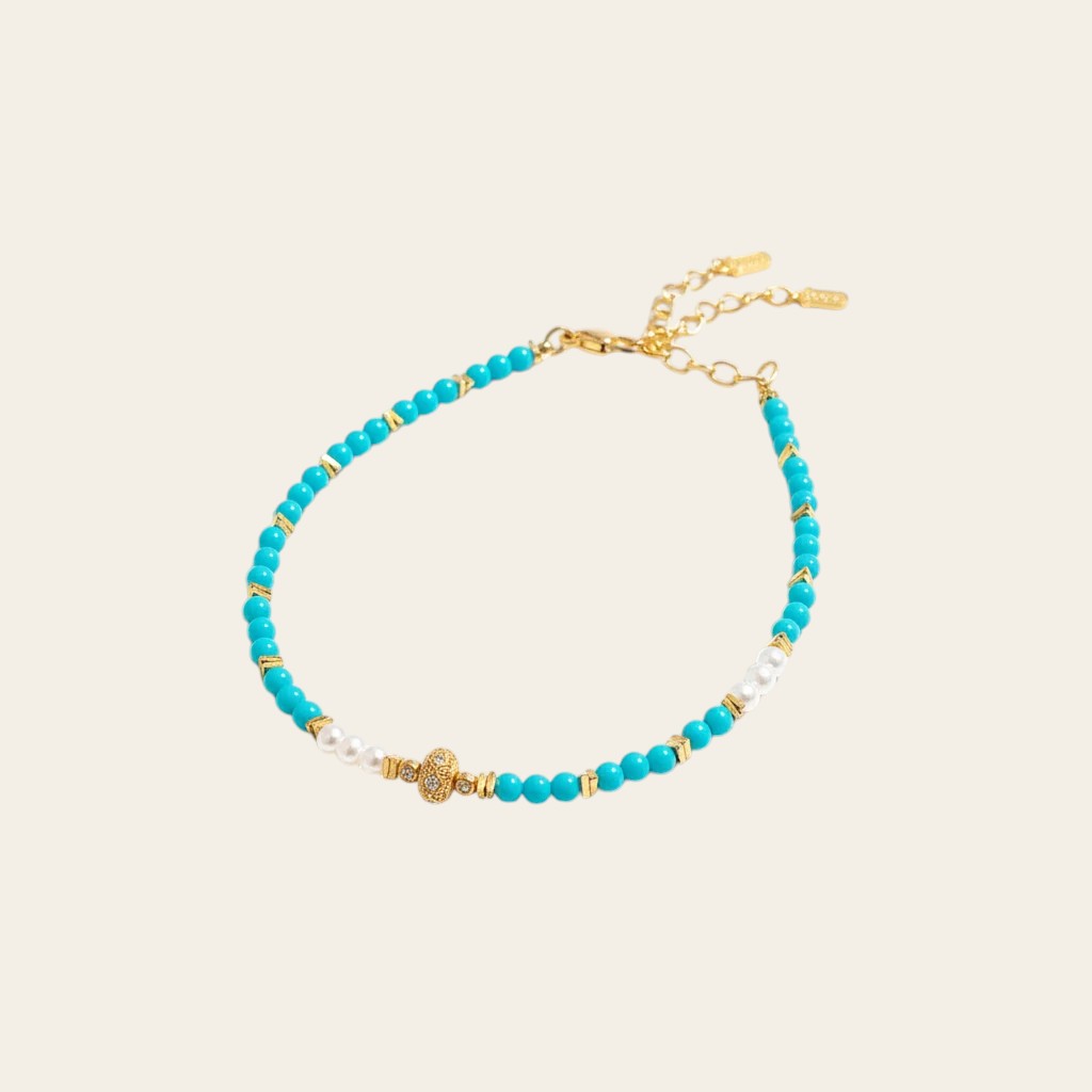 Sylvia Jewelry 蓝绿色绿松石珍珠手链，金色镀层细节，适合日常佩戴。